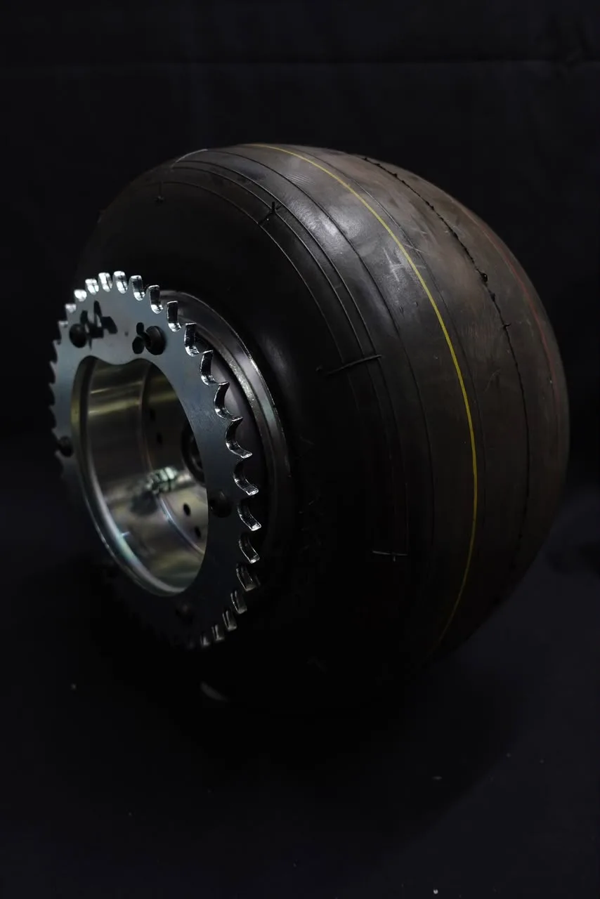 Rear Wide Slick w/ Volts Sprocket (11-6.00-5)